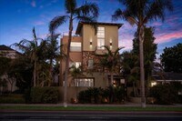 Building Photo - 411 Orange Ave