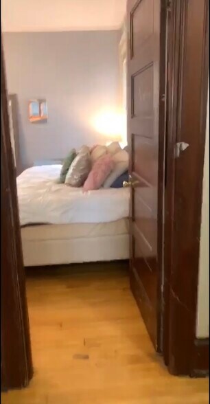 Building Photo - 2956 N Prospect Ave