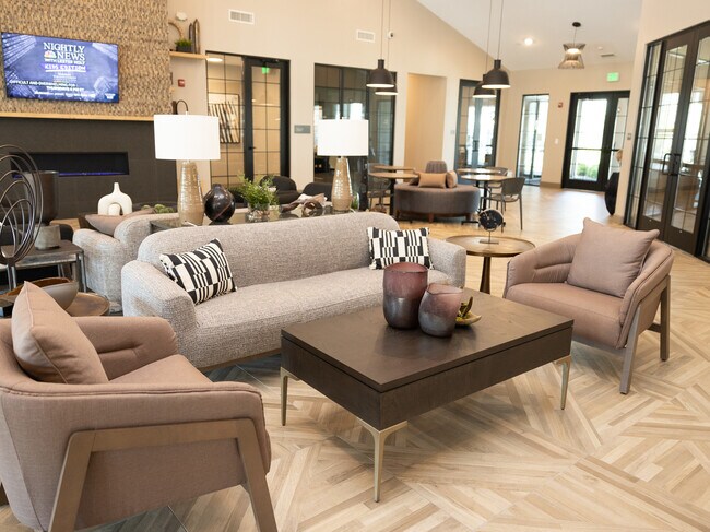 Building Photo - 14820 Wallin Dr