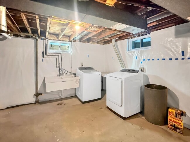 Building Photo - 5848 Washburn Ave S