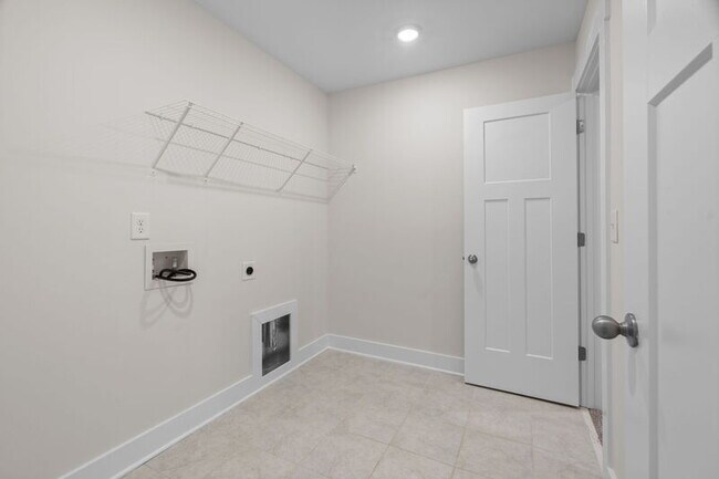 Building Photo - 216 Pewter Cir