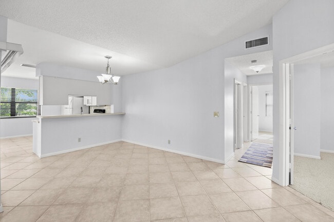 Building Photo - 3961 SW Greenwood Way