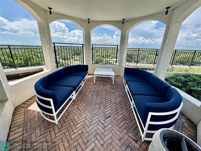 Building Photo - 610 W Las Olas Blvd