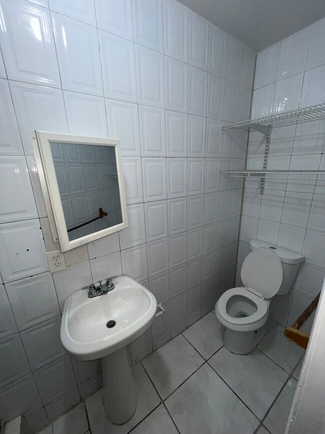 Building Photo - 205 NW 130th St