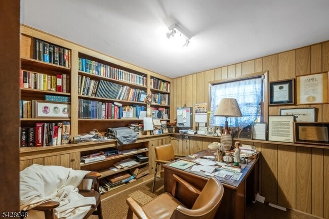 Building Photo - 204 Tryon Pl