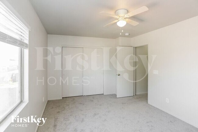Building Photo - 12830 W Pershing St