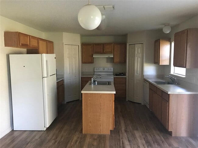 Building Photo - 638 Caribou Ct