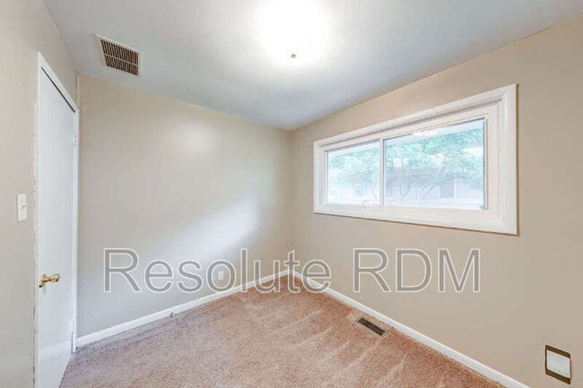 Building Photo - 10205 N College Ave