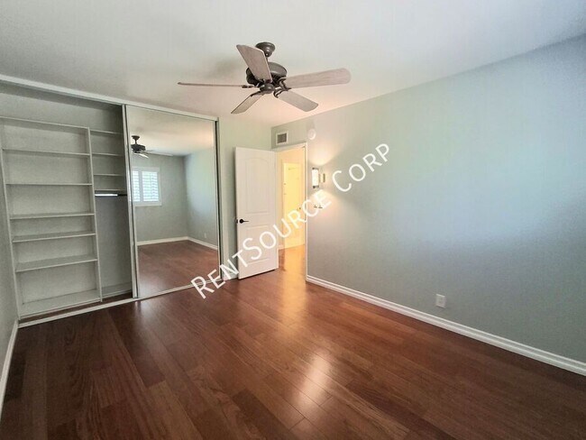 Building Photo - 26421 Torrey Pines Dr