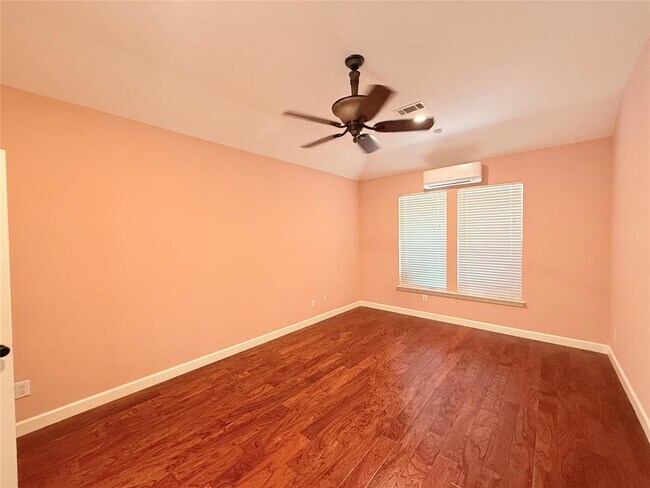Building Photo - 6018 Gablestone Ln