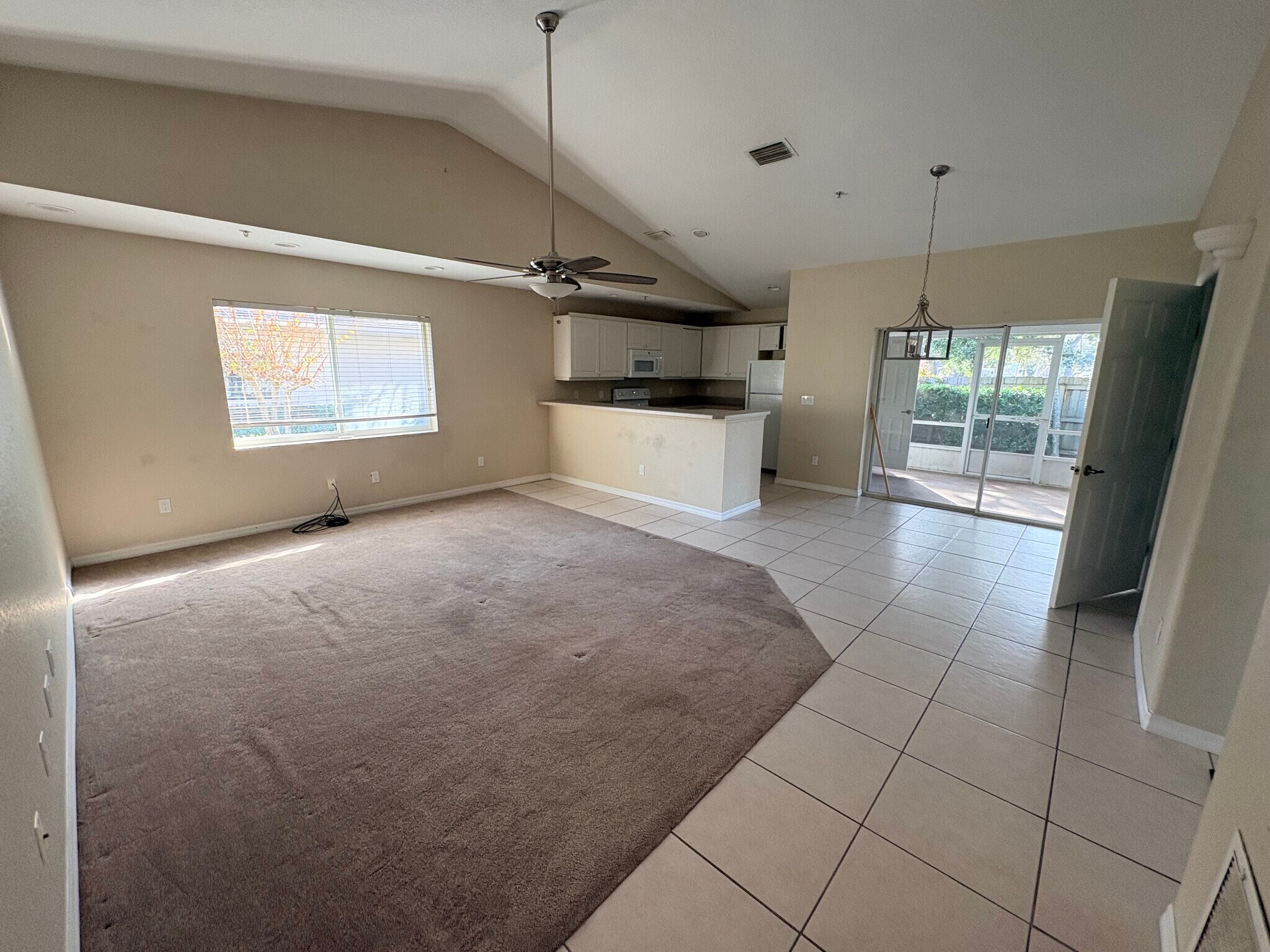 Building Photo - 533 Wayne Ave