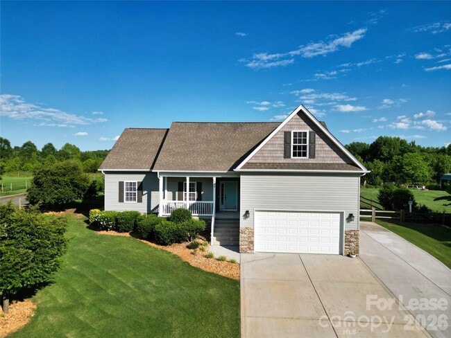 Building Photo - 141 Logan Ridge Dr