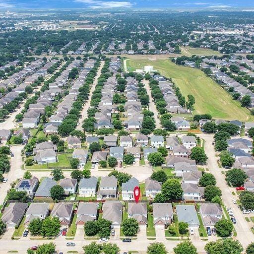 Building Photo - 2723 Oak Ridge Park Dr