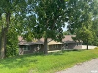 Building Photo - 18 Elmwood Dr