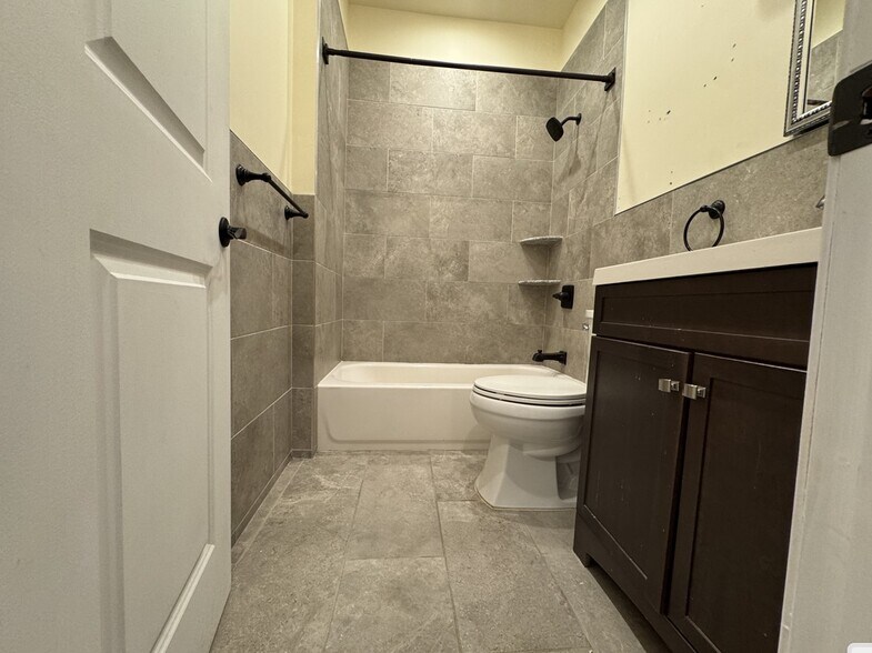 64 Sherman Pl 45 - 70 Sherman Pl
