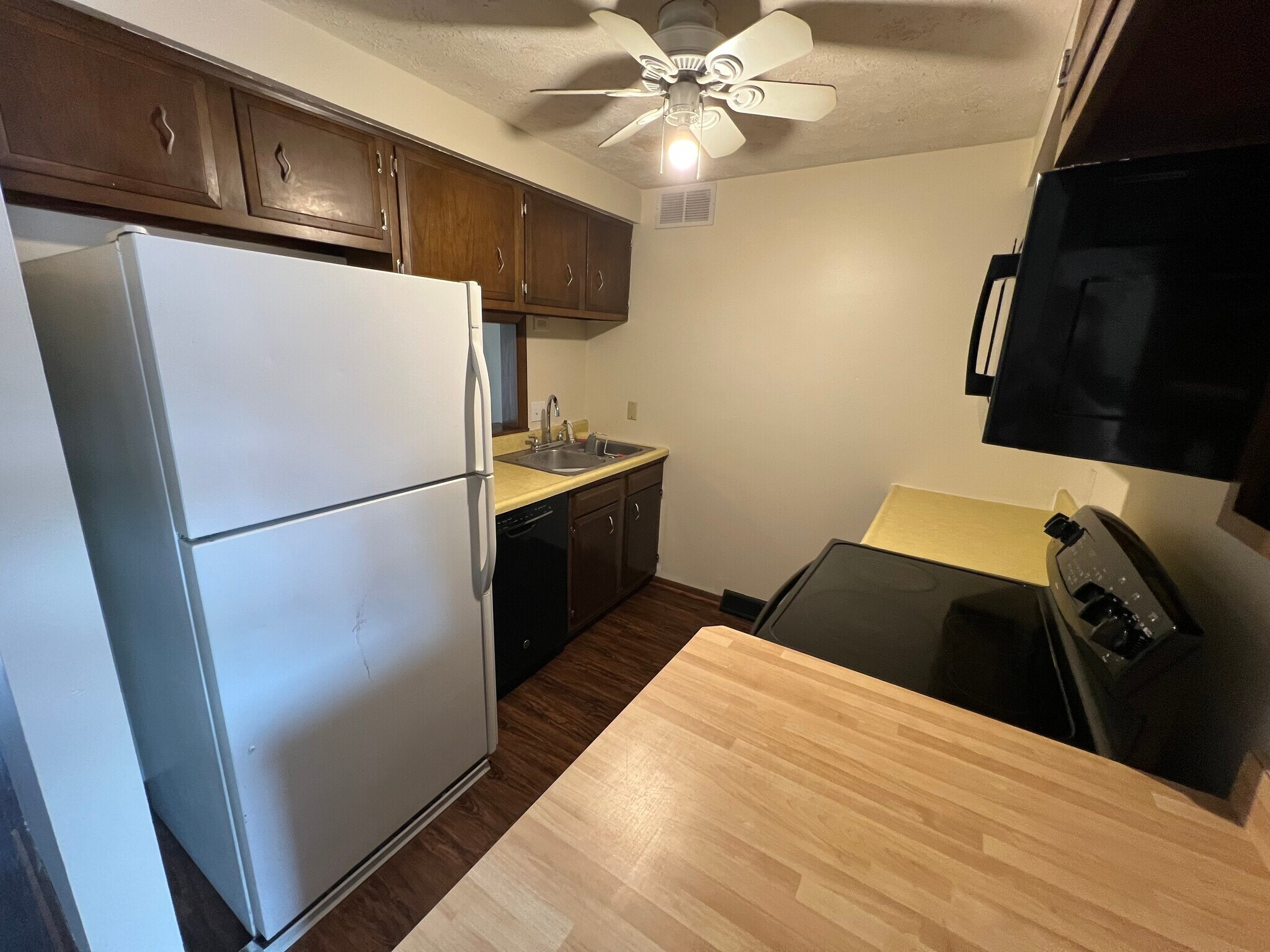 Building Photo - 5215 Cline Rd