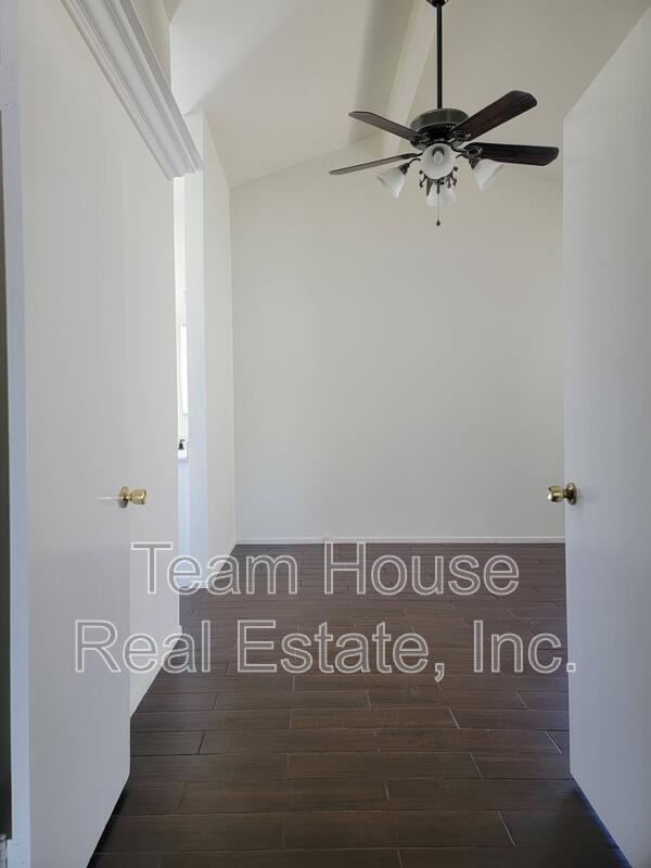 Building Photo - 23423 Vía Boscana