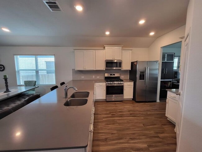 Building Photo - 5421 Bellissima Way