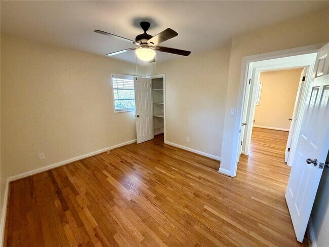 Building Photo - 1648 Hammond Woods Cir SW