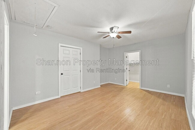 Building Photo - 2903 Burkett St.