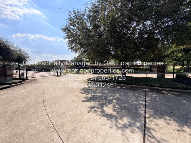 Building Photo - 14930 Berncrest Ln