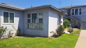 Building Photo - 712 1/2 W Redondo Beach Blvd