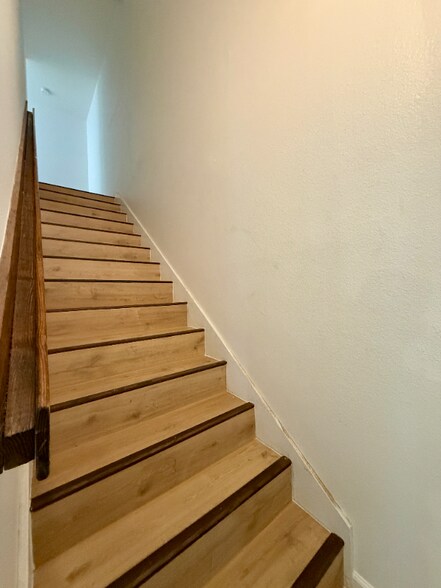 Building Photo - 106 Westchester St