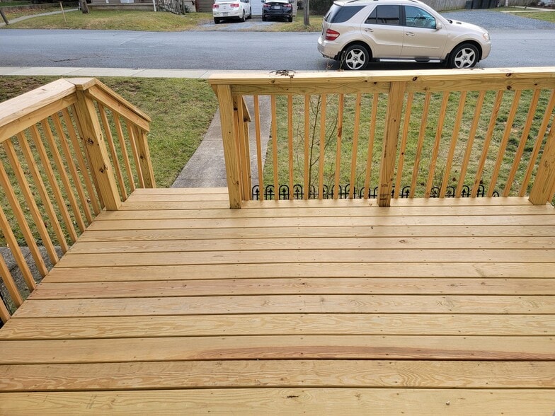 Building Photo - 2006 Greystone Dr