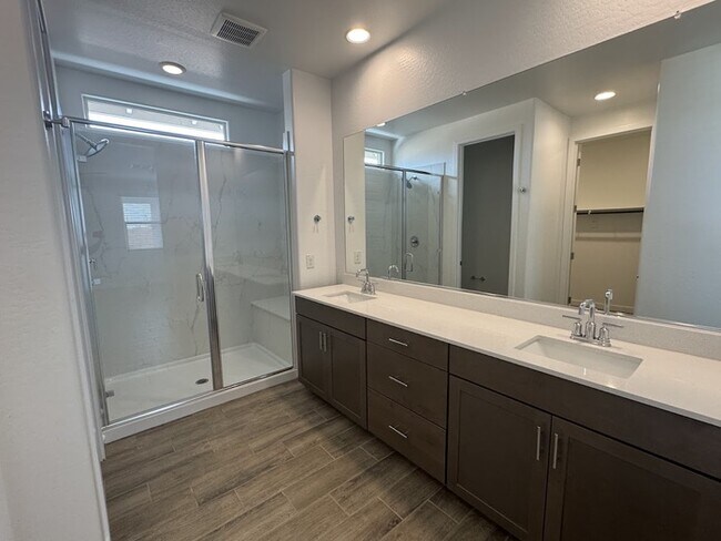 Building Photo - East Mesa New 4-bedroom