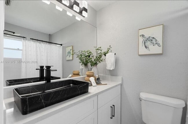 Building Photo - 7332 Mako Dr