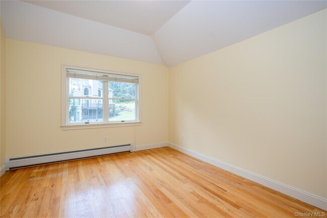 Building Photo - 23 Sandyfields Ln