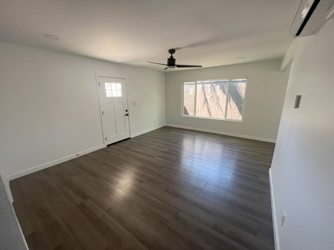 Building Photo - 3572 Nile St