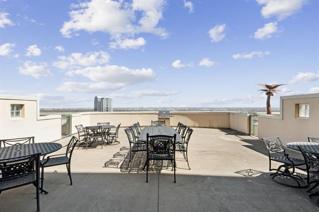 Building Photo - 330 E Las Colinas Blvd