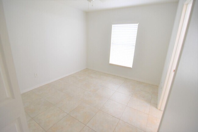 Building Photo - 2 Bed/2 Bath condo in Lancelot at Winter P...