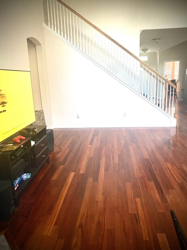 Building Photo - 10107 Olive Mount St