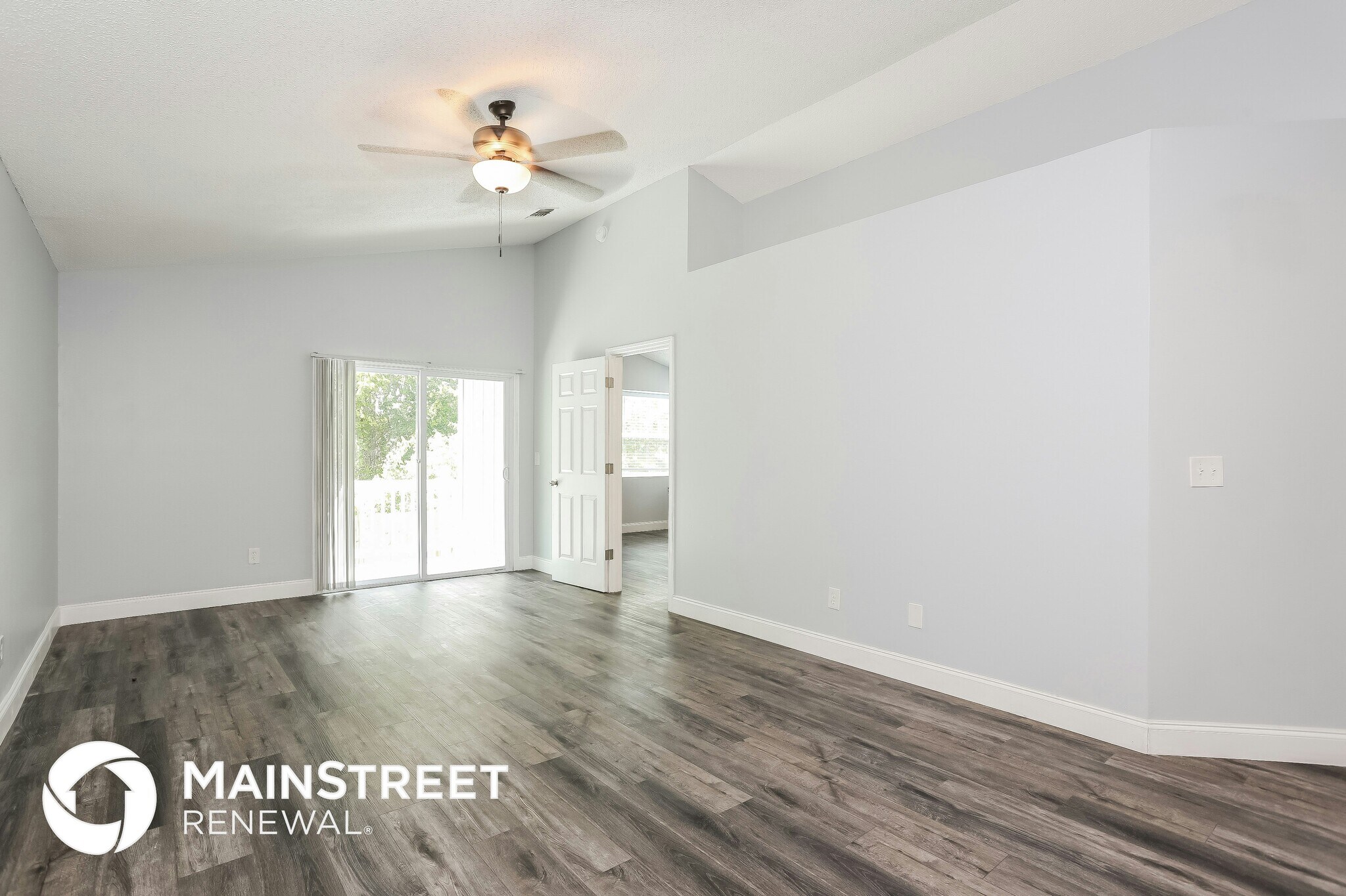 Building Photo - 2520 Townsquare Dr