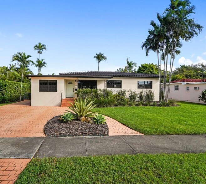 Primary Photo - 6331 SW 18th St