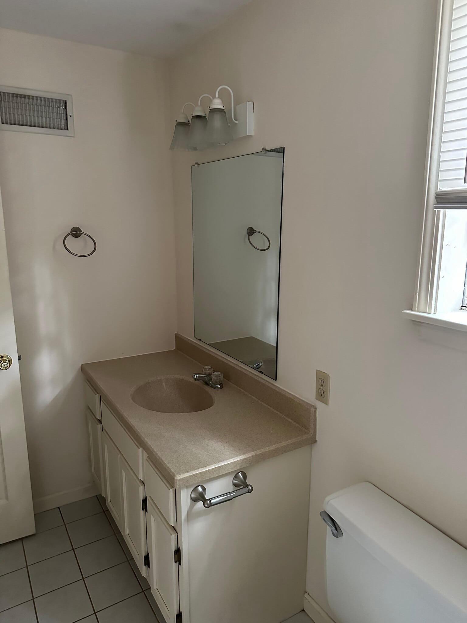 Bathroom - 2414 Vance Ave