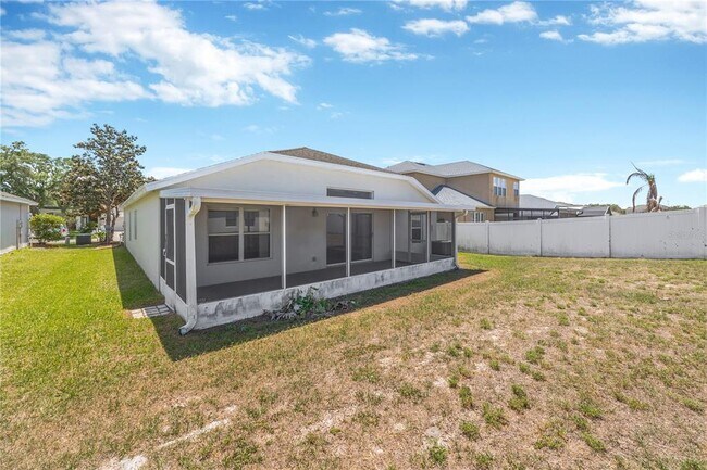 Building Photo - 30435 Annadale Dr