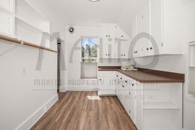 Building Photo - 1631 W 1st Ave