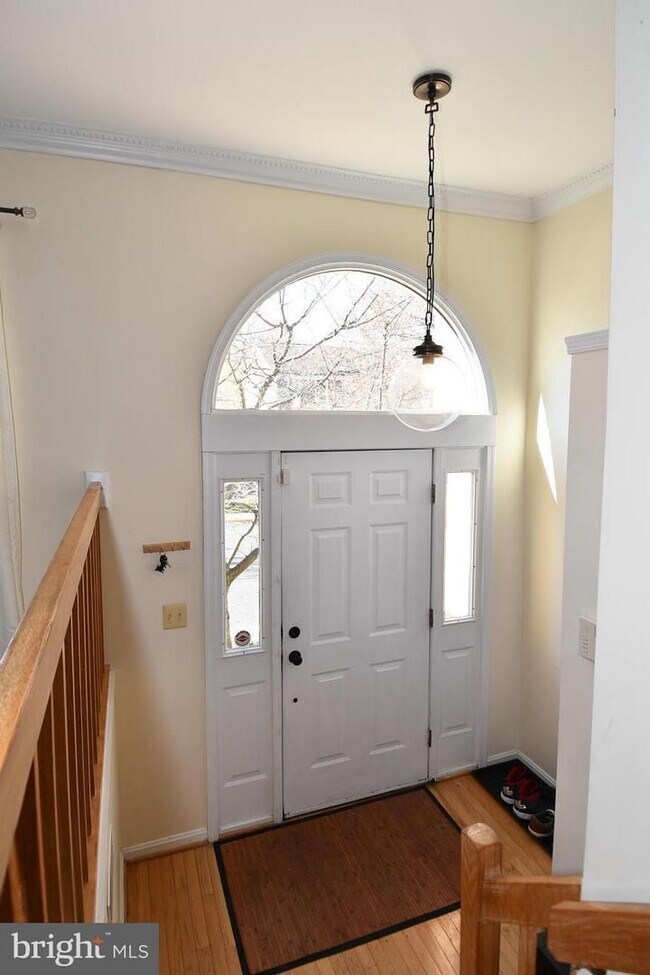 Building Photo - 1553 Templeton Pl