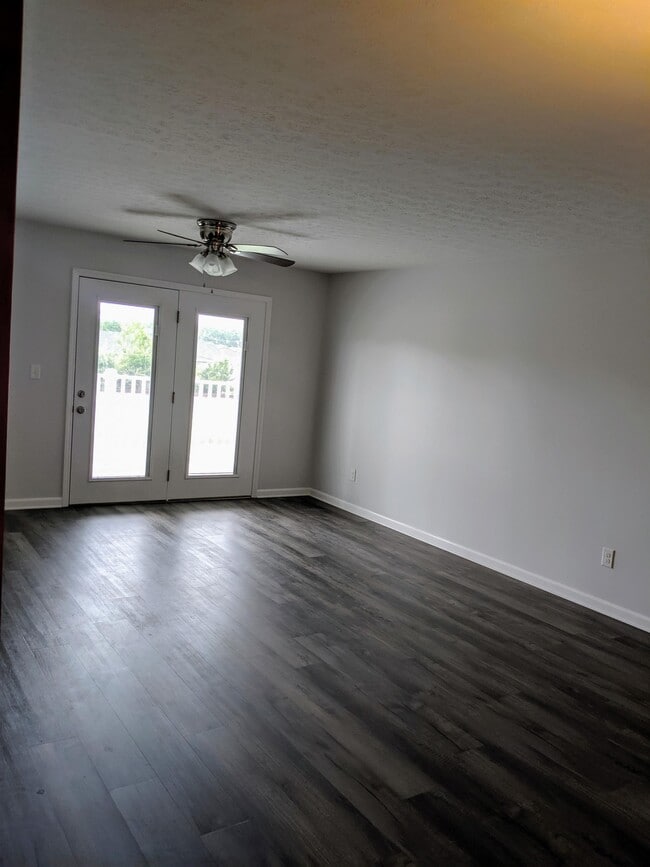 Building Photo - 10501 Chariot Run Ct