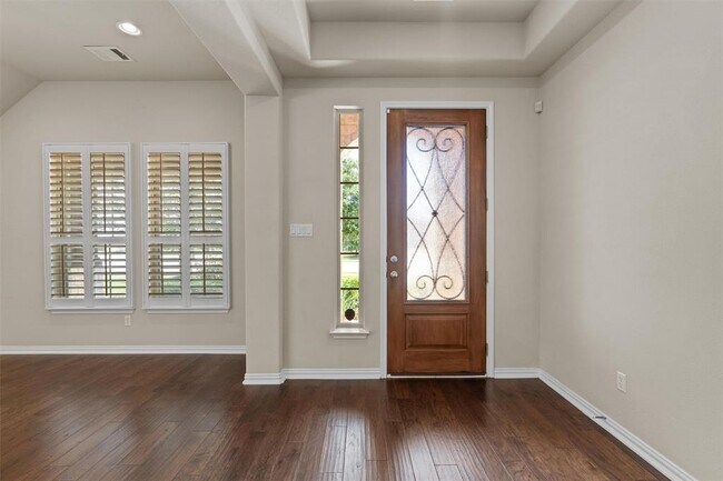 Building Photo - 7901 Arbor Knoll Ct