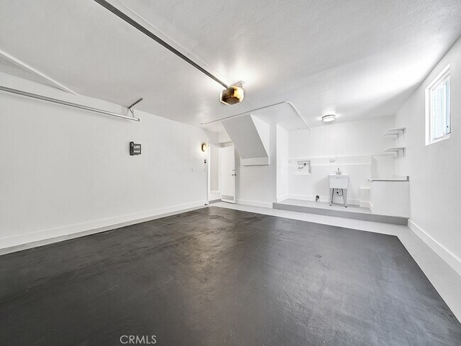 Building Photo - 34801 Calle Del Sol