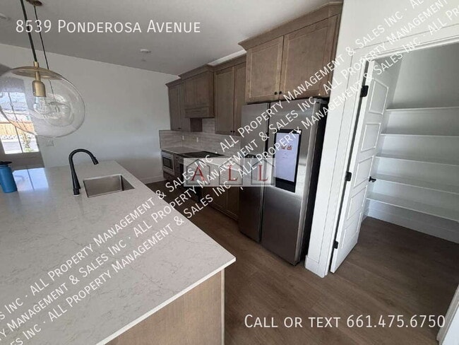 Building Photo - 8539 Ponderosa Ave