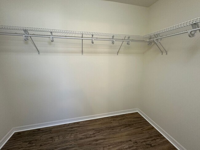 Building Photo - 4 Bedroom 3 Bath Single Family Home in The Groves of Baytree - Tavares Florida