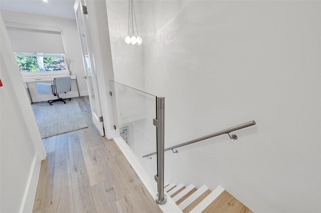 Building Photo - 1991 NE 15th Ave