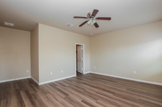 Building Photo - 1604 Atlas Rd