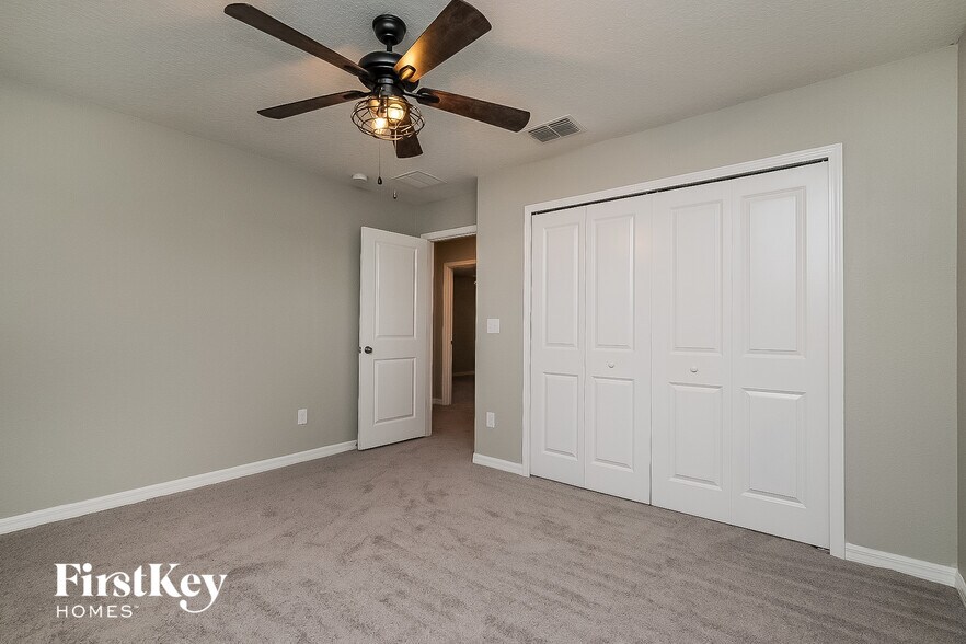 Building Photo - 6918 Emerald Spring Loop