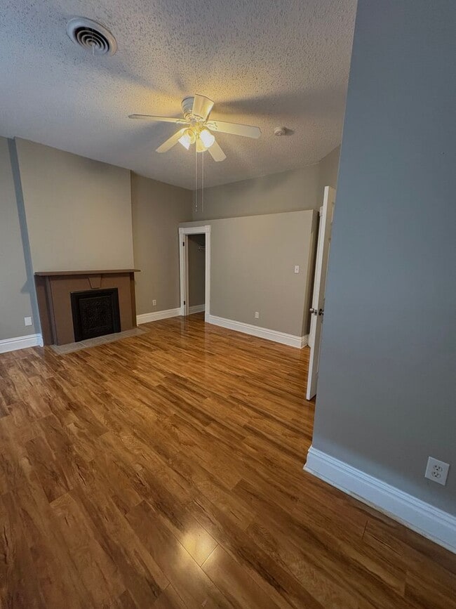 Building Photo - High end, 3 bedroom single family home in The Grove!